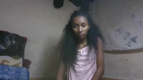 ninaeaa online show from December 3, 2:48 pm