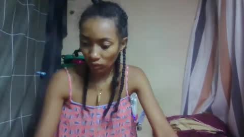 ninaeaa online show from April 8, 7:08 am