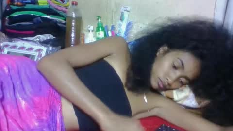 ninaeaa online show from April 9, 7:19 pm