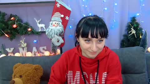 ninaflawlees online show from December 2, 5:04 am