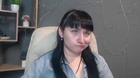 ninaflawlees online show from December 3, 12:58 pm