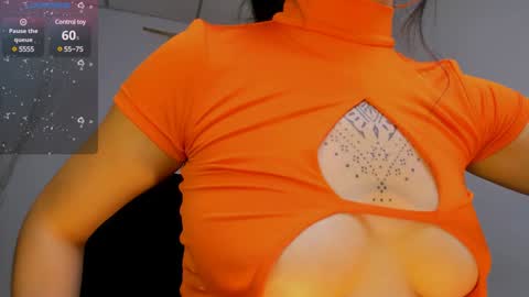 ninamonroee online show from December 10, 12:06 am