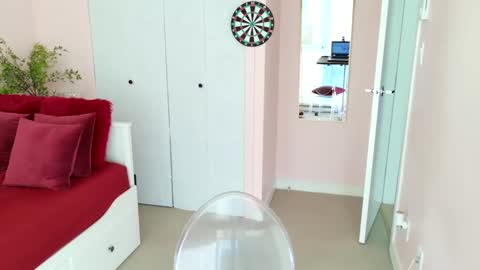 NinaOneil online show from December 7, 10:06 pm