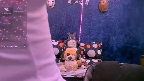 Nina online show from April 22, 1:12 pm