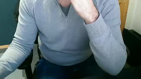 Nineinches online show from January 27, 1:09 pm