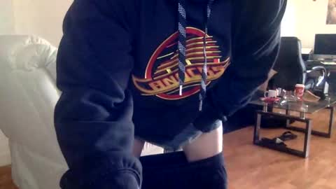 nineinchman69 online show from September 22, 8:00 pm