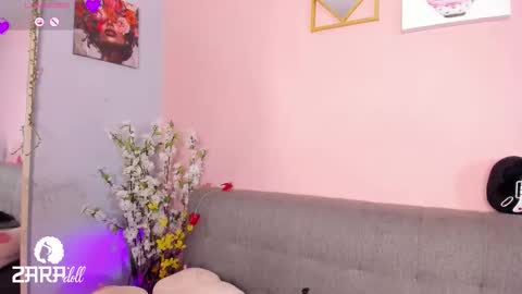 Snapshot of nini_martinii chatting on September 20, 11:11 am NINI  online show from September 20, 11:11 am