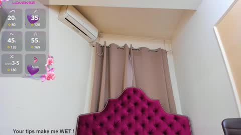 nina dee online show from February 10, 4:52 am