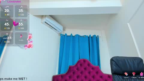 nina dee online show from April 2, 3:37 am