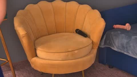 Snapshot of ninnavelvet chatting on May 20, 2:23 pm Nina online show from May 20, 2:23 pm