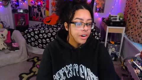 Snapshot of nintendhoe_ chatting on September 29, 11:59 am kiwi online show from September 29, 11:59 am