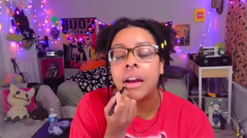 Snapshot of nintendhoe_ chatting on September 30, 11:48 am kiwi online show from September 30, 11:48 am