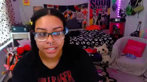 Snapshot of nintendhoe_ chatting on October 6, 1:41 pm kiwi online show from October 6, 1:41 pm