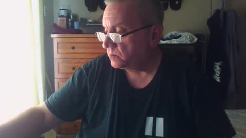 Dennis online show from November 29, 3:04 pm