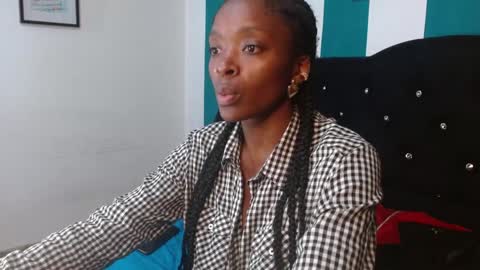 Snapshot of nirak_sf chatting on January 16, 1:58 pm Nirak online show from January 16, 1:58 pm