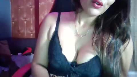 Nishu online show from September 9, 3:00 pm