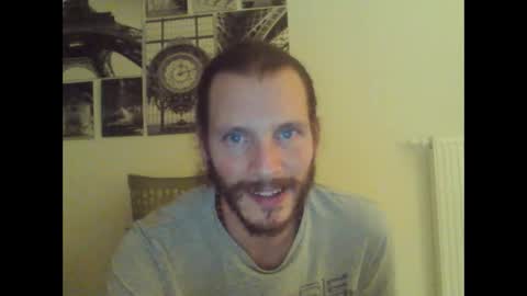 Snapshot of nitai84 chatting on December 2, 10:12 pm Nitai online show from December 2, 10:12 pm