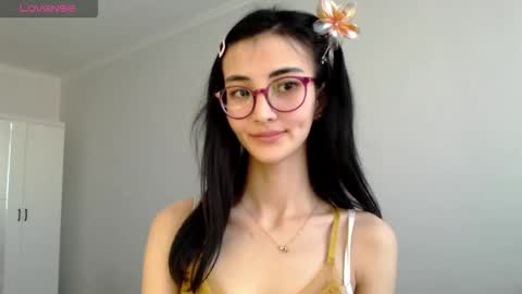 Niu online show from March 25, 12:00 pm