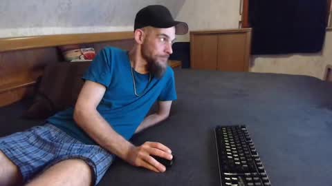 nixan85 online show from April 6, 10:00 pm