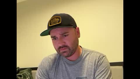 Snapshot of njerseydude82 chatting on September 30, 3:33 am Jason online show from September 30, 3:33 am