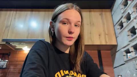 Tears Lora online show from December 5, 1:36 am