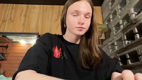 Tears Lora online show from April 2, 9:01 pm