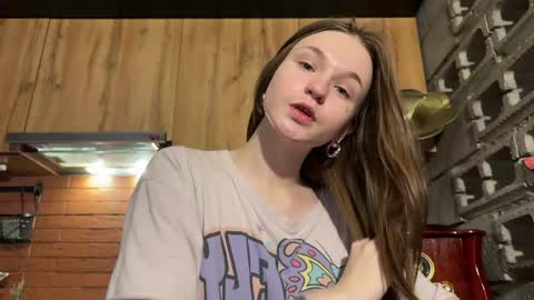 Snapshot of nloraaa chatting on June 6, 12:21 pm Tears Lora online show from June 6, 12:21 pm