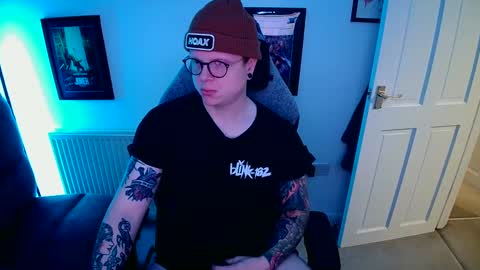 Snapshot of nlrb93 chatting on December 17, 7:37 pm BNate93 online show from December 17, 7:37 pm