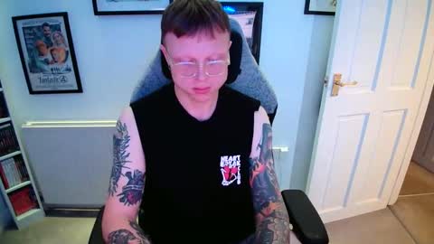 Snapshot of nlrb93 chatting on October 24, 6:48 pm BNate93 online show from October 24, 6:48 pm