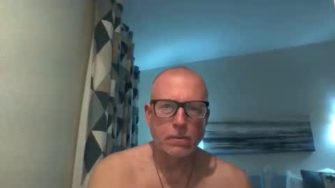 nmmm124347 online show from April 20, 9:05 pm