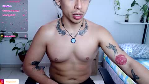 Snapshot of no_face_69 chatting on March 4, 4:24 pm x online show from March 4, 4:24 pm