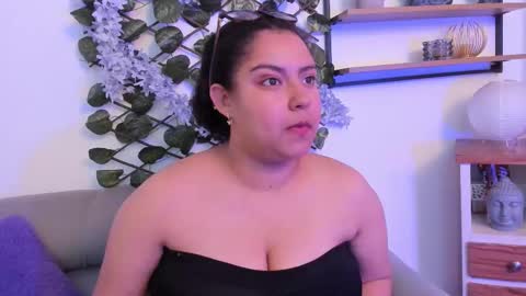 N O A online show from December 20, 9:44 pm