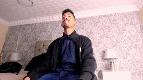 Noah online show from April 6, 3:04 am