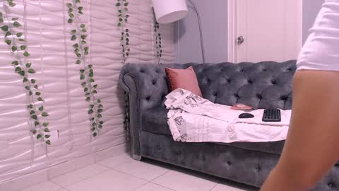 NOA COLLINS  online show from December 11, 11:19 am