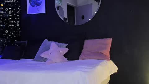 Noah  online show from February 11, 3:22 am