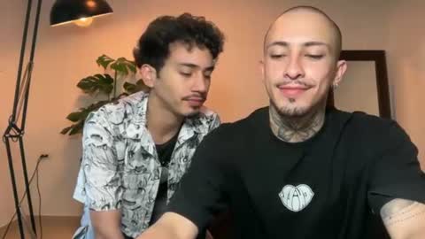 Snapshot of noah_and_steven chatting on June 16, 2:41 pm noah_and_steven online show from June 16, 2:41 pm