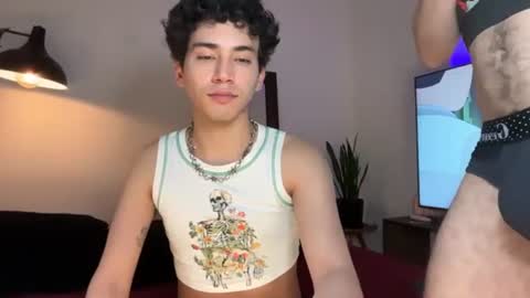 Snapshot of noah_and_steven chatting on July 21, 4:42 pm noah_and_steven online show from July 21, 4:42 pm