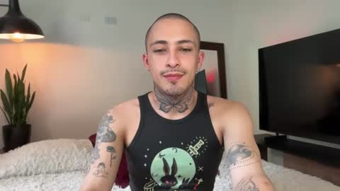 Snapshot of noah_and_steven chatting on July 28, 4:39 pm noah_and_steven online show from July 28, 4:39 pm