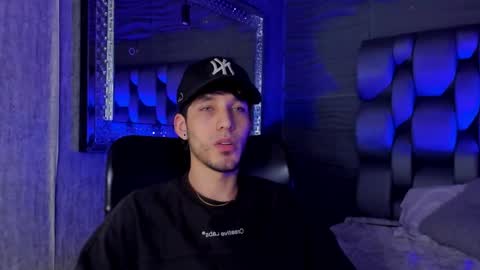 Noah Brigth online show from October 29, 7:43 am