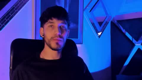 Noah Brigth online show from December 15, 2:54 pm