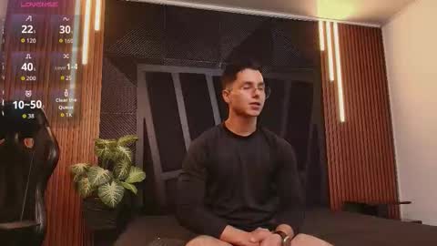 Noah online show from February 13, 11:23 pm