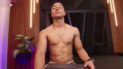 Noah online show from February 14, 11:45 pm