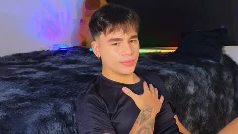 NOAH  online show from September 27, 2:44 pm