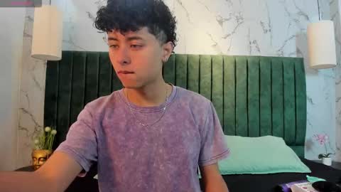 noah_dupont_ online show from February 26, 11:53 am