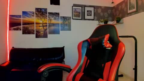 noah_flynn1 online show from December 4, 12:03 pm