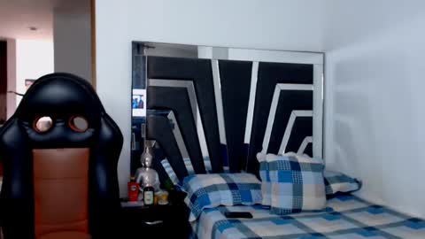 Noah Harris01 online show from December 20, 12:34 pm