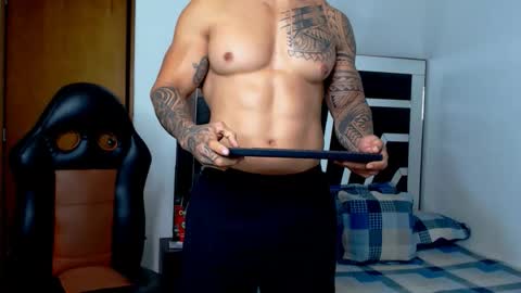 Noah Harris01 online show from February 16, 1:07 pm