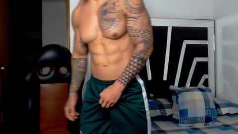 Snapshot of noah_harris01 chatting on June 7, 11:03 am Noah Harris01 online show from June 7, 11:03 am