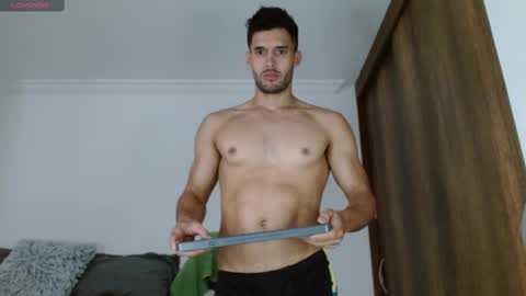 Noah online show from February 10, 1:22 pm