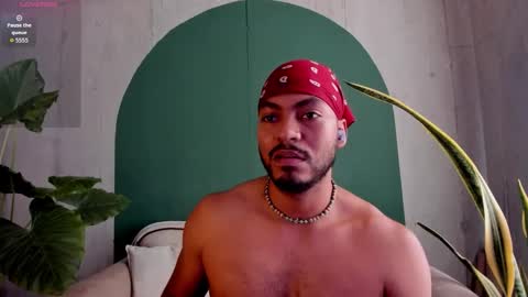 Noah online show from December 15, 5:28 pm